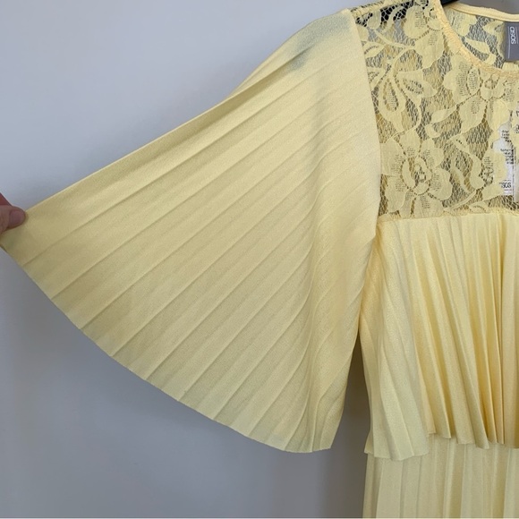 ASOS Light Yellow Pleated Dress Size 2 NWT - Picture 5 of 8